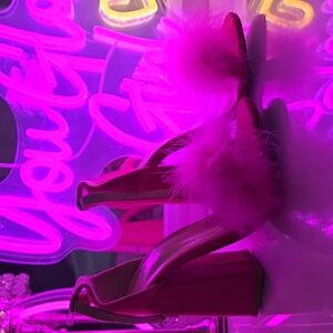 Elegant Pink Feathered Heels